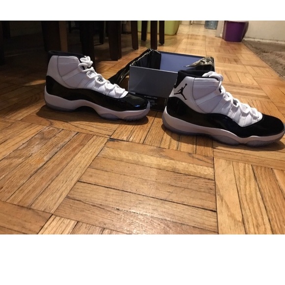 Jordan Retro 11 Concords - Picture 4 of 6